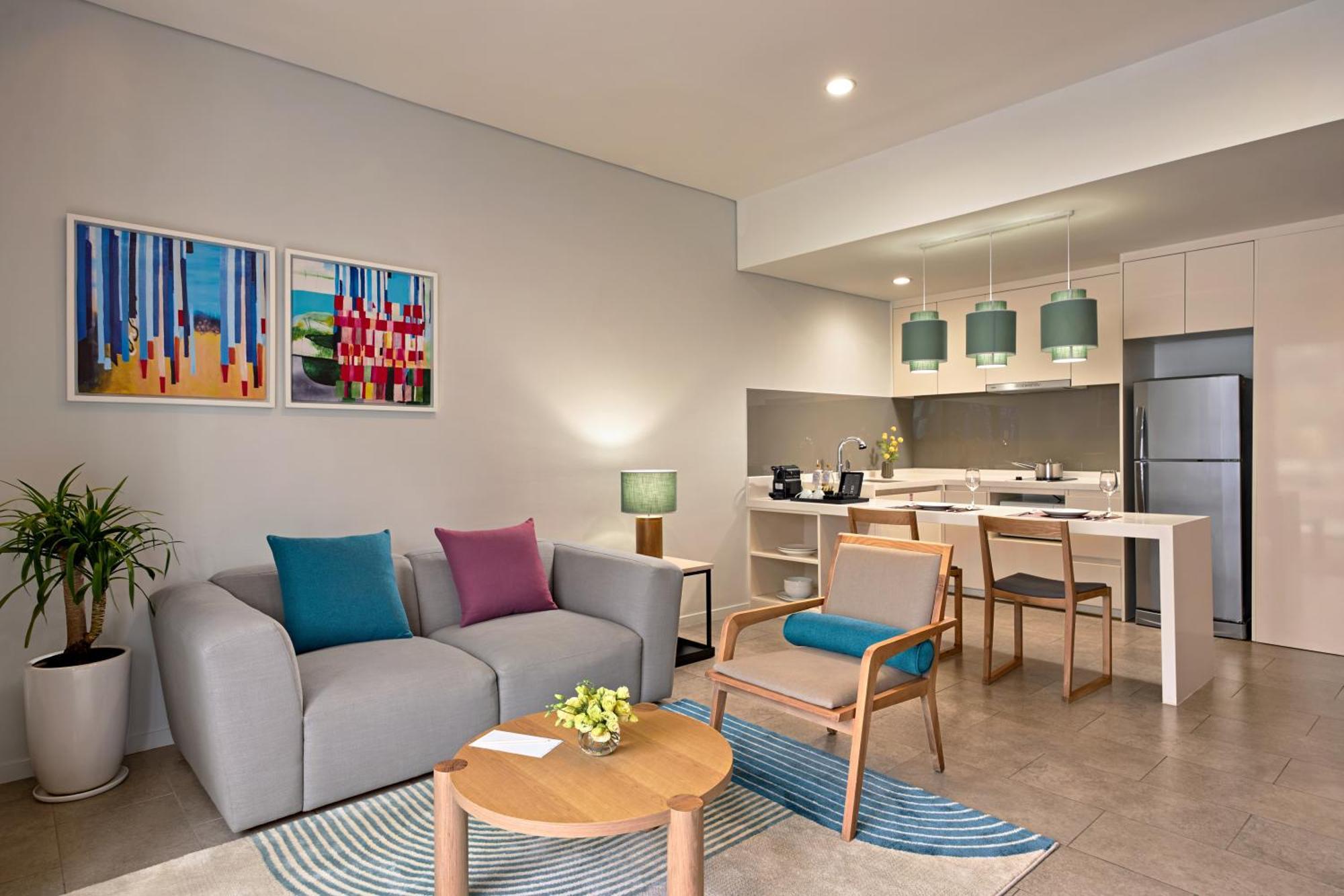 Novotel Living Saigon South Хошимин Экстерьер фото