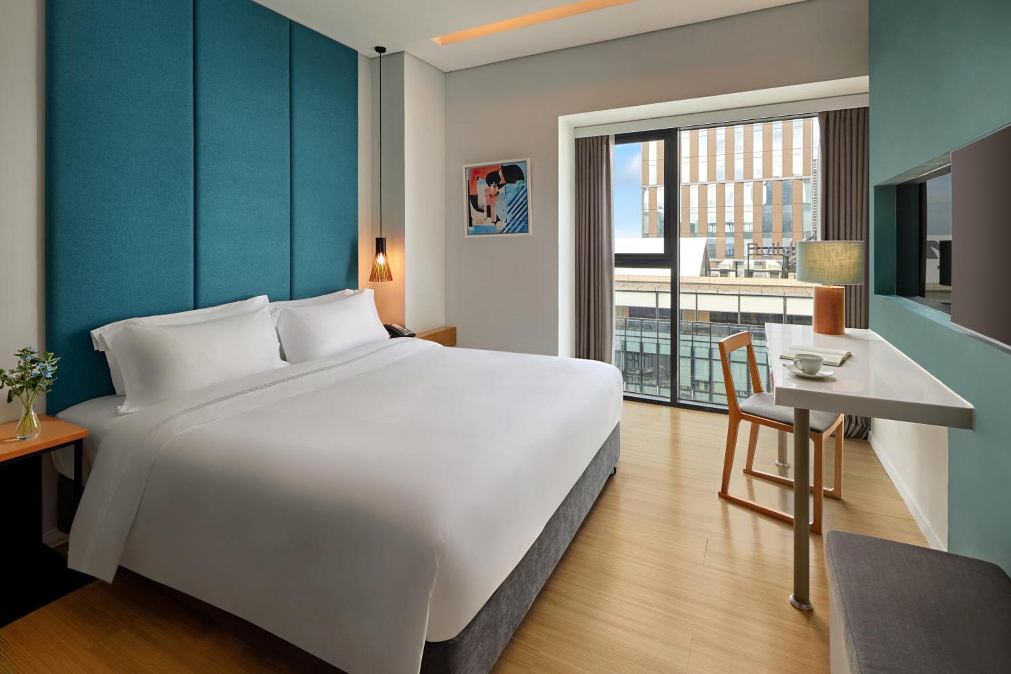 Novotel Living Saigon South Хошимин Экстерьер фото