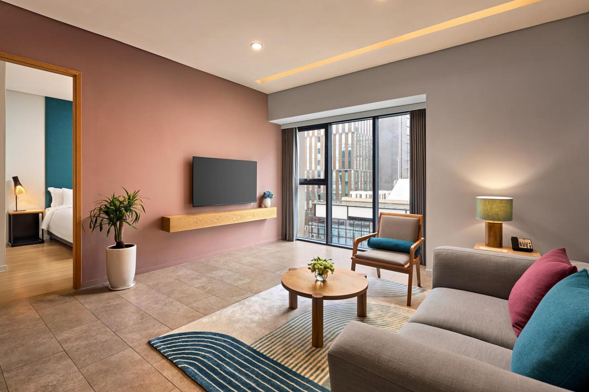 Novotel Living Saigon South Хошимин Экстерьер фото